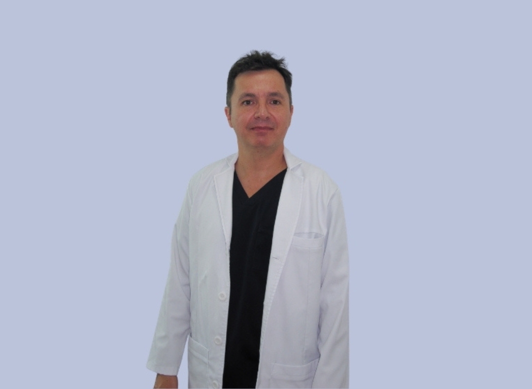 Dr. Alejandro Jaramillo Quiceno, orthopedic knee surgeon in Medellín.